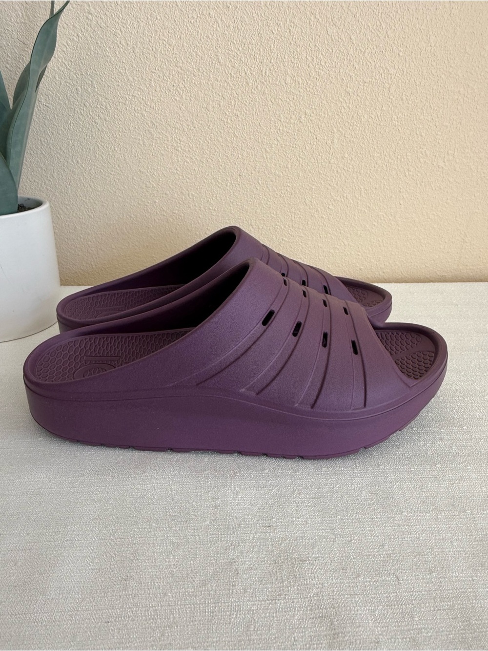 OKA Slip-On Platform Slide Sandals - Purple Unisex